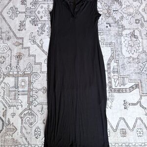 Black Sleeveless Knit Dress